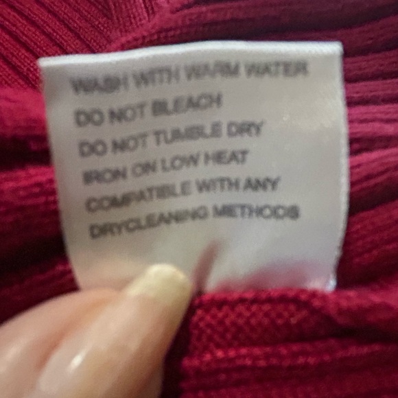 Valentine Red Sweater Dress Bodycon Fit Long Sleeve, Cow Neck, Short Length Sz S - Picture 11 of 11